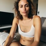 Sexy nue devant sa webcam 143